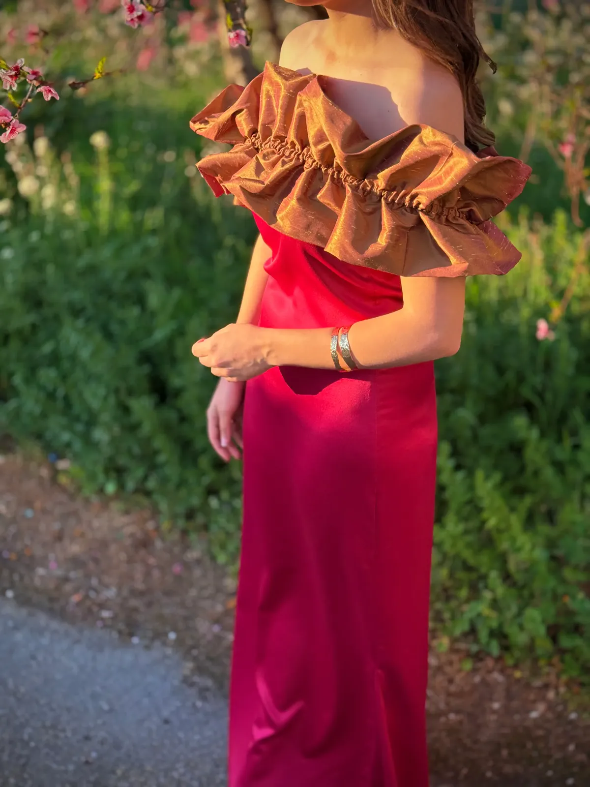 vestido rosa con volante basic